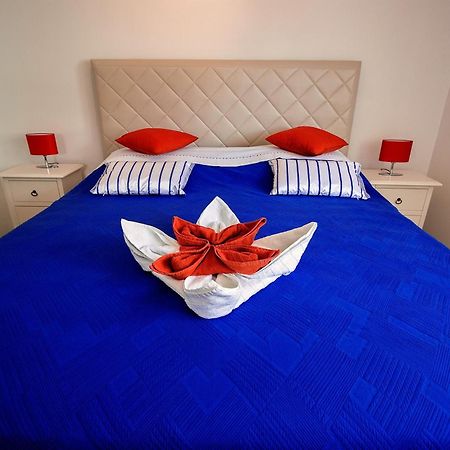 Sandy Beach Apartments Duce Room photo