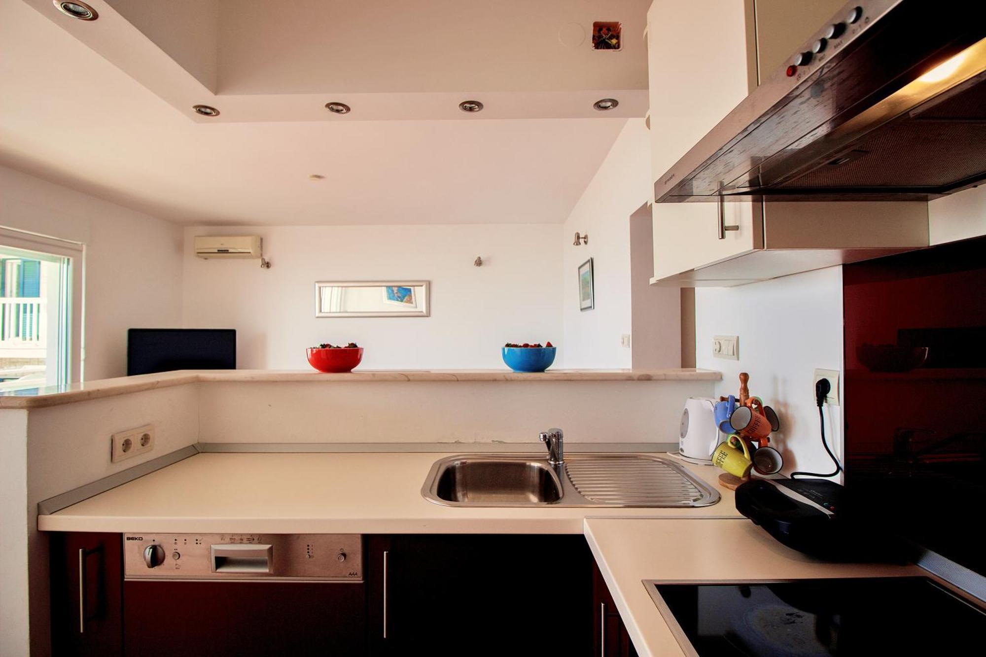Sandy Beach Apartments Duce Room photo